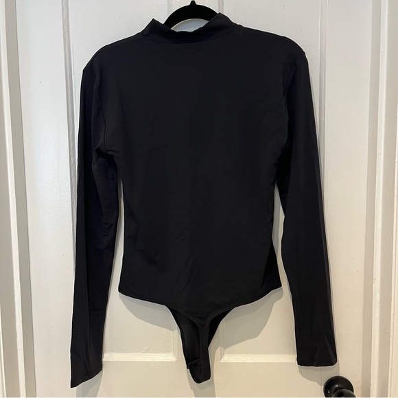 Aritzia Babaton Contour Mockneck Longsleeve Bodysuit - Picture 8 of 16